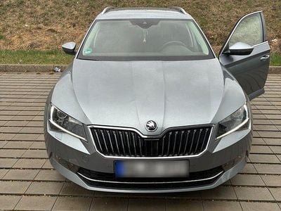 Second-hand Skoda Superb Style 190 CP (139 kW) 2019 Argintiu Break