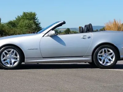 Gebraucht Mercedes SLK230 197 PS (144 kW) 2002 Silber Cabrio