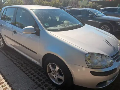 Gebraucht VW Golf IV 75 PS (55 kW) 2005 Silber Limousine