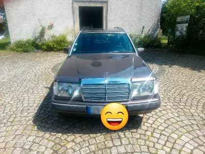 Gebraucht Mercedes 300 109 PS (80 kW) 1993 Andere farben Kombi