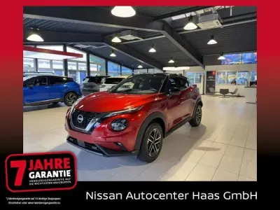 Neu Nissan Juke N-Connecta 114 PS (83 kW) 2025 Fuji sunset red SUV
