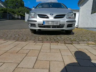 Gebraucht Nissan Almera Tino 98 PS (72 kW) 2003 Silber Van / Kleinbus
