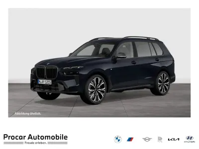 Gebraucht BMW X7 M Sport 340 PS (250 kW) 2023 Schwarz SUV