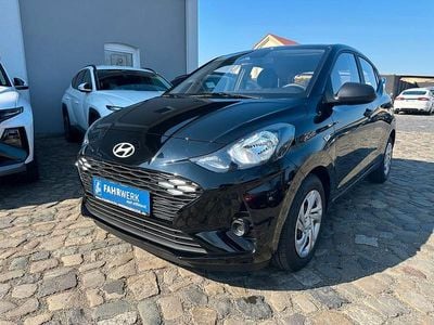 Neu Hyundai i10 Comfort 63 PS (46 kW) 2026 Schwarz Kleinwagen