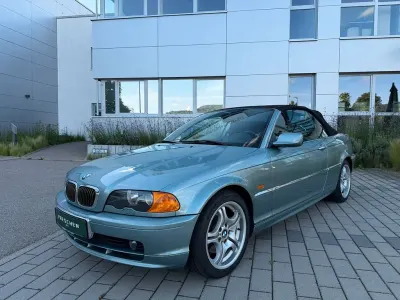 Gebraucht BMW 325 Sport Line 192 PS (141 kW) 2002 Grün Cabrio