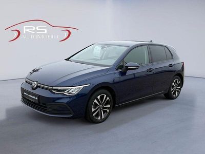 Gebraucht VW Golf VII United 150 PS (110 kW) 2021 Blau Kleinwagen