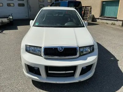 Gebraucht Skoda Fabia 101 PS (74 kW) 2002 Weiß Kleinwagen