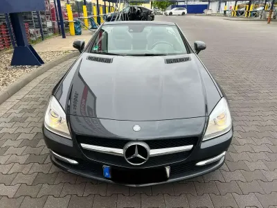 Second-hand Mercedes SLK200