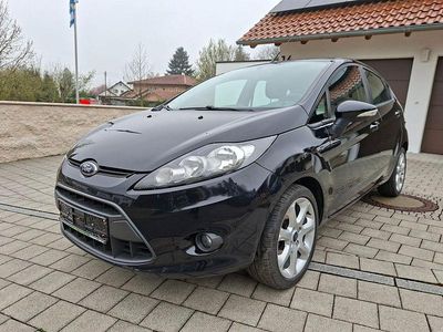 Second-hand Ford Fiesta Champions Edition 82 CP (60 kW) 2012 Negru Hatchback