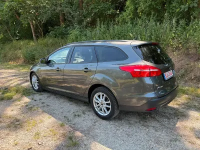 Gebraucht Ford Focus 125 PS (91 kW) 2017 Braun Kombi