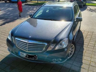 Mercedes E200