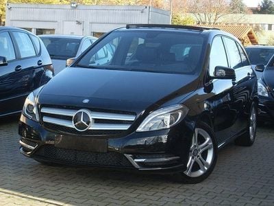 Usata Mercedes B200 156 CV (114 kW) 2012 Nero Monovolume