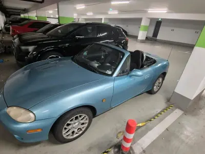 Gebraucht Mazda MX5 110 PS (80 kW) 2002 Blau Cabrio