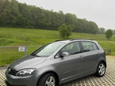 Gebraucht VW Golf VI Trendline 105 PS (77 kW) 2011 Grau Kleinwagen