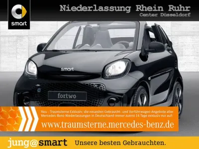 Second-hand Smart ForTwo Electric Drive Passion 60 kW (82 CP) 2021 Negru Cabrio
