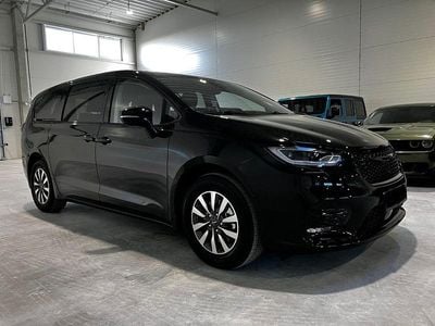 Gebraucht Chrysler Pacifica 291 PS (214 kW) 2024 Schwarz Van / Kleinbus
