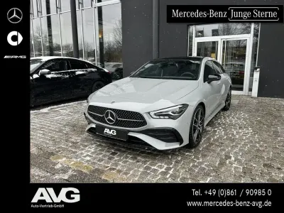 Gebraucht Mercedes CLA200 Shooting Brake AMG line 163 PS (119 kW) 2025 Grau Kombi