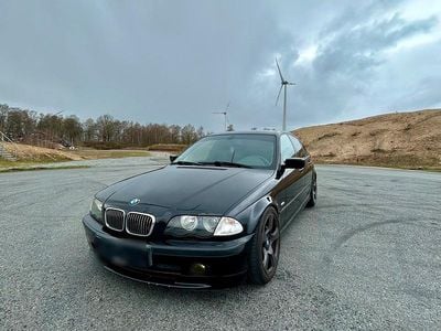 Usata BMW 328 M Sport 193 CV (141 kW) 2001 Nero Berlina