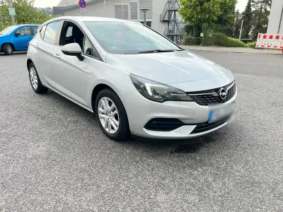 Gebraucht Opel Astra 105 PS (77 kW) 2020 Silber Limousine