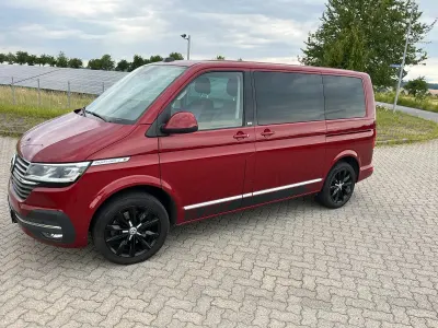 Gebraucht VW Multivan Generation Six 204 PS (150 kW) 2022 Rot Van / Kleinbus