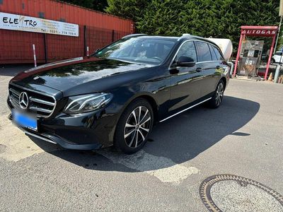 Schwarz Gebraucht 2019 Mercedes E300 Kombi | 18.999 € (Fairer Preis)