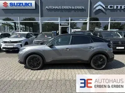 Neu Citroën C4 145 PS (106 kW) 2025 Grau Limousine
