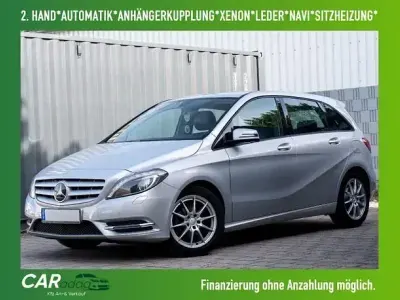 Używany Mercedes B180 122 KM (89 kW) 2012 Srebrny Minivan