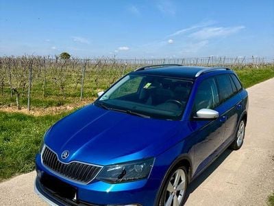 Second-hand Skoda Fabia ScoutLine 90 CP (66 kW) 2016 Albastru Break
