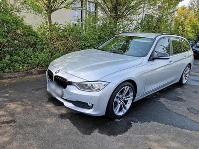 Gebraucht BMW 320 163 PS (119 kW) 2015 Silber Kombi