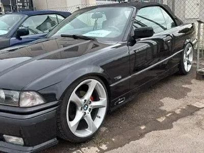 Gebraucht BMW 318 Cabriolet 115 PS (84 kW) 1995 Schwarz Cabrio