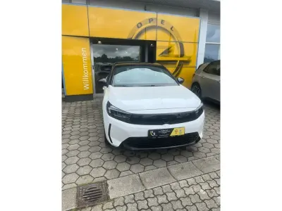 Gebraucht Opel Corsa-e 100 kW (136 PS) 2023 Weiß Kleinwagen