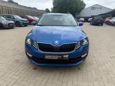 Gebraucht Skoda Octavia Clever 150 PS (110 kW) 2018 Blau Kombi