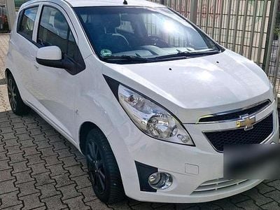 Gebraucht Chevrolet Spark 68 PS (50 kW) 2011 Weiß Kleinwagen