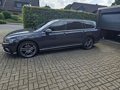 Gebraucht VW Passat Business 190 PS (139 kW) 2020 Grau Kombi