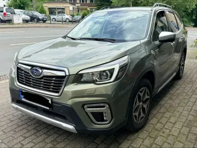 Gebraucht Subaru Forester Active 150 PS (110 kW) 2020 Grün SUV