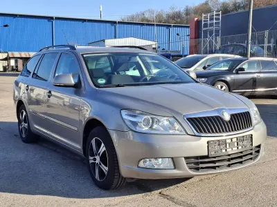 Second-hand Skoda Octavia Ambiente 122 CP (89 kW) 2010 Bej Break