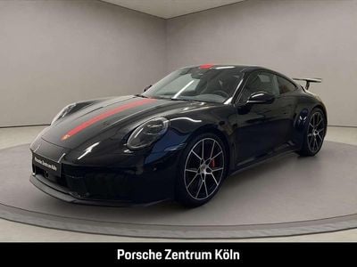 Porsche 911 Carrera 4 GTS