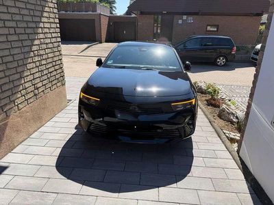 Usata Opel Astra Ultimate 131 CV (96 kW) 2024 Nero Utilitaria