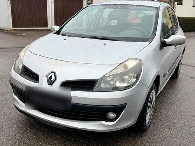 Gebraucht Renault Clio III 75 PS (55 kW) 2006 Silber Kleinwagen