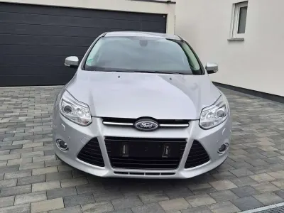 Gebraucht Ford Focus Titanium 150 PS (110 kW) 2012 Silber Limousine