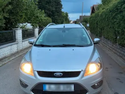 Gebraucht Ford Focus 136 PS (100 kW) 2010 Weiß Kombi