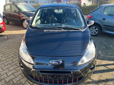 Second-hand Ford Ka Titanium 51 CP (37 kW) 2015 Negru Hatchback