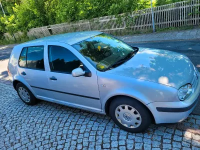 Gebraucht VW Golf IV 105 PS (77 kW) 2001 Kleinwagen
