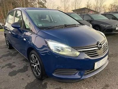 Second-hand Opel Zafira Tourer Edition 120 CP (88 kW) 2018 Albastru Monovolum