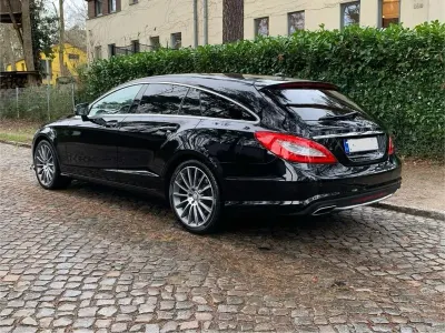 Gebraucht Mercedes CLS500 Shooting Brake 408 PS (300 kW) 2013 Schwarz Kombi