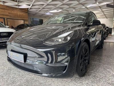Second-hand Tesla Model Y 392 kW (534 CP) 2022 Negru SUV
