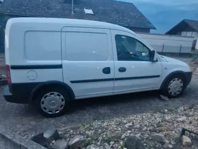 Gebraucht Opel Combo 75 PS (55 kW) 2011 Weiß Van / Kleinbus