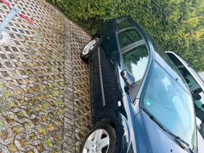 Gebraucht Ford Focus 115 PS (84 kW) 2007 Blau Kombi