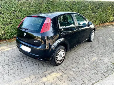 Brugt Fiat Grande Punto 65 HK (47 kW) 2009 Blå Hatchback