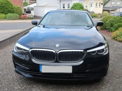 Gebraucht BMW 520 Sport Line 190 PS (139 kW) 2017 Schwarz Limousine